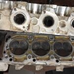سرسیندر یک جفت موتور کامل با سوپاپ۱۱۲E240